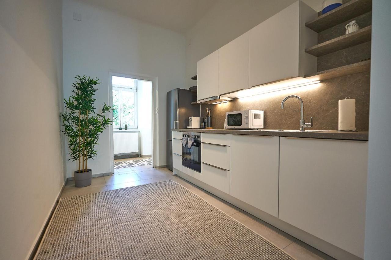 Trendy Apartment 3 Zimmer Zentral Gelegen Вена Экстерьер фото